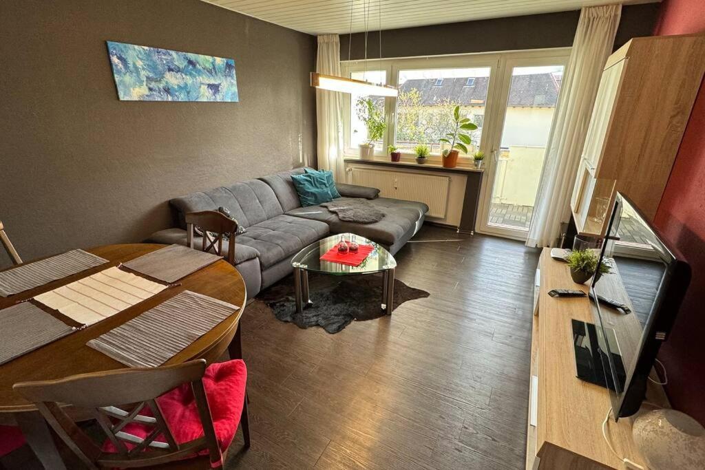 Monikas Home - Gemuetliche 3-Zimmer-Wohnung Im Herzen Von Böblingen Exterior foto