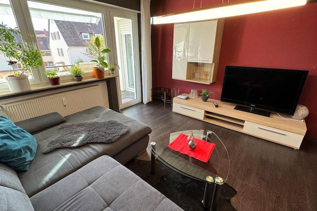 Monikas Home - Gemuetliche 3-Zimmer-Wohnung Im Herzen Von Böblingen Exterior foto