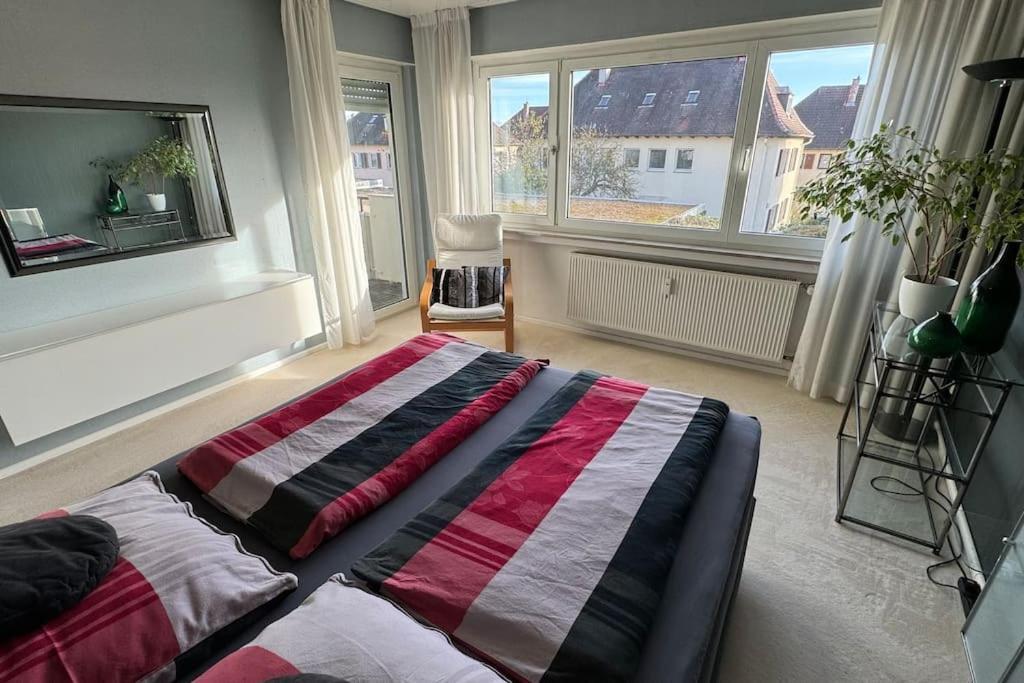 Monikas Home - Gemuetliche 3-Zimmer-Wohnung Im Herzen Von Böblingen Exterior foto